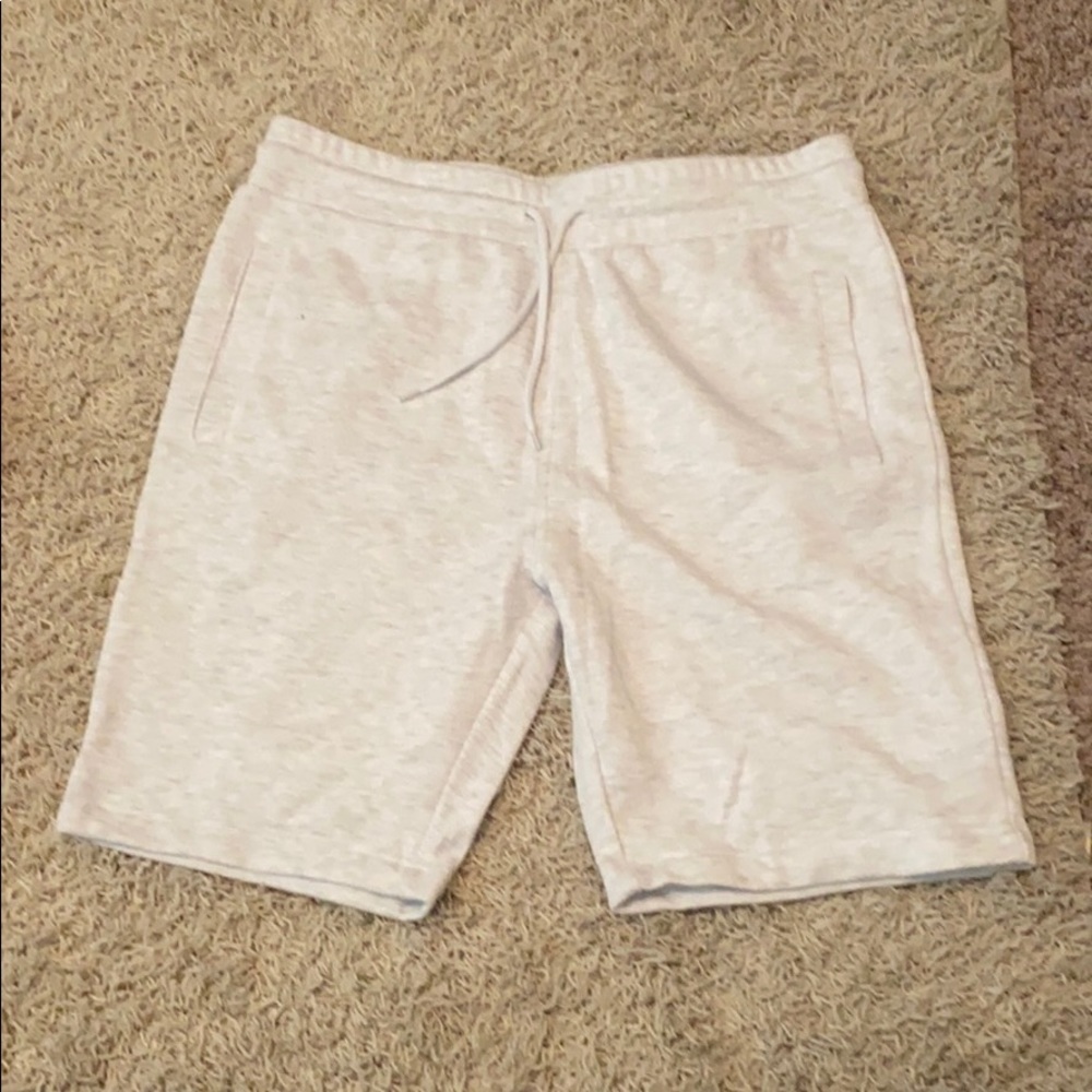 Size L Men’s Shorts /Pockets